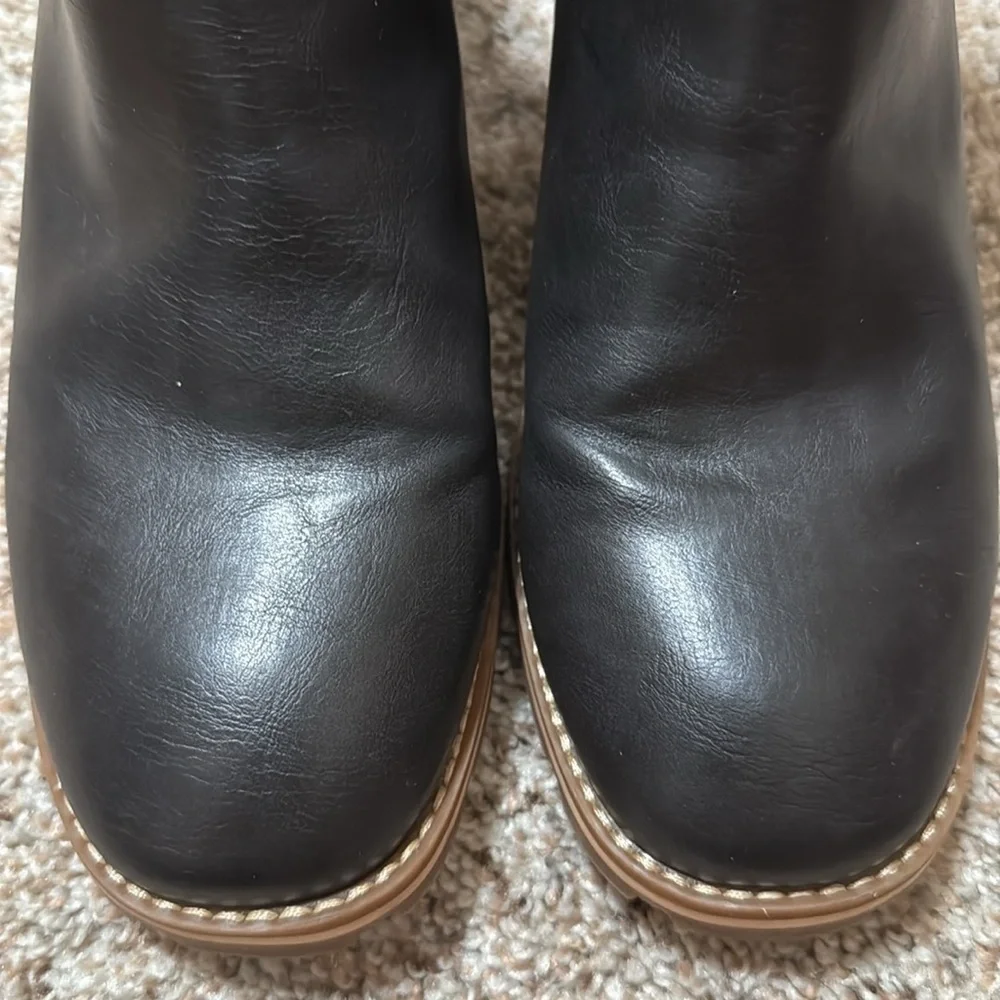 KORKS Black Leather Women's Voilet Bootie - Picture 4 of 8